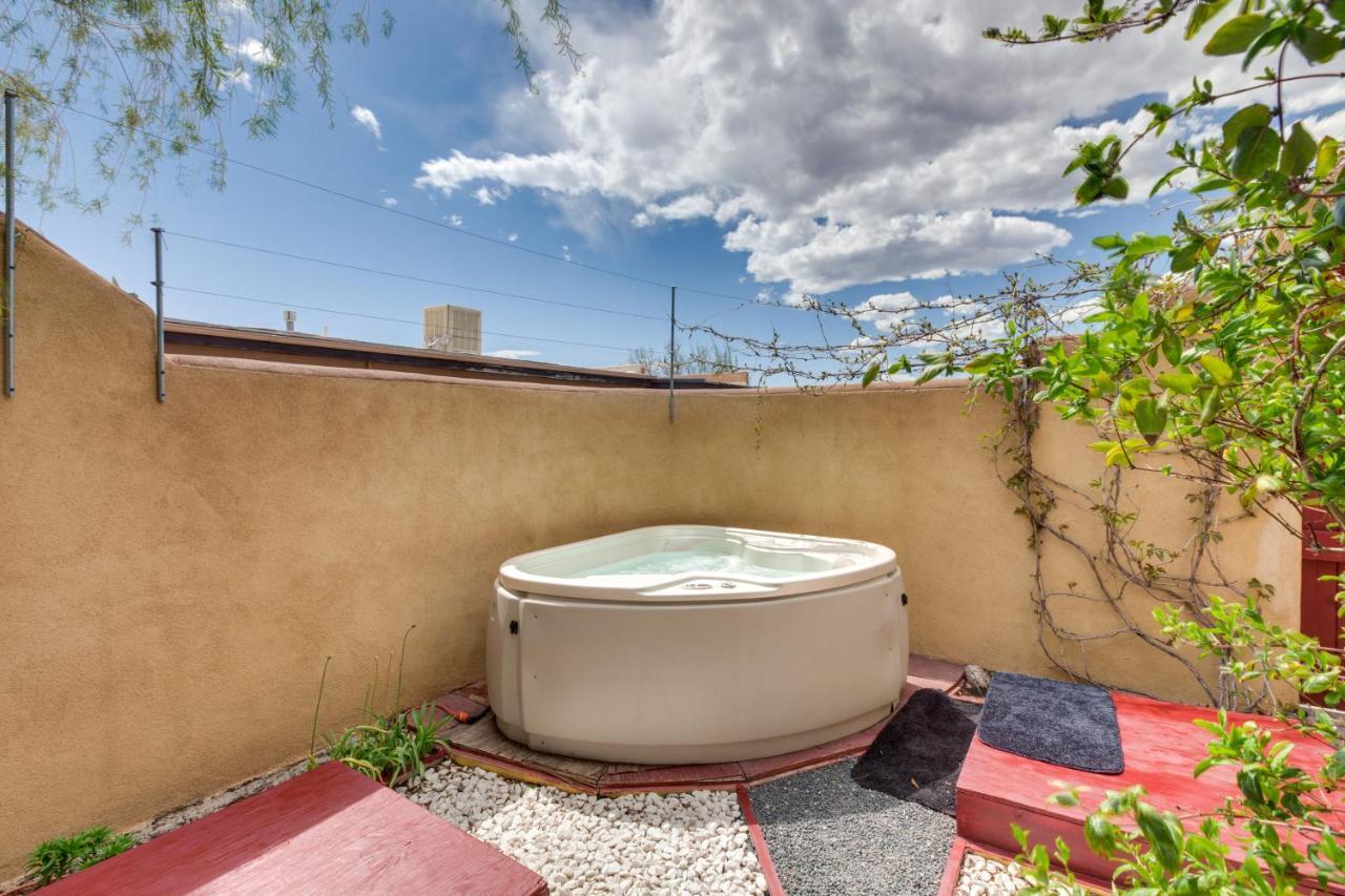 El Prado Couples Escape With Hot Tub! Apartment Exterior photo